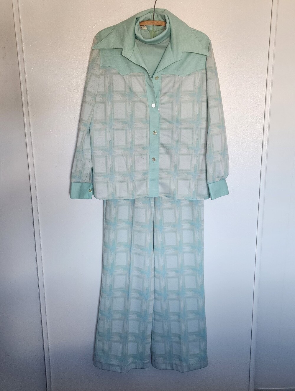 Vintage 1970s Poly Three Piece Leisure Suit Turquoise White M/L Halloween Disco